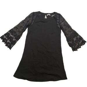TANIB BLACK DRESS WITH FLORAL LACE CUT OUT SLEEVES SIZE SMALL